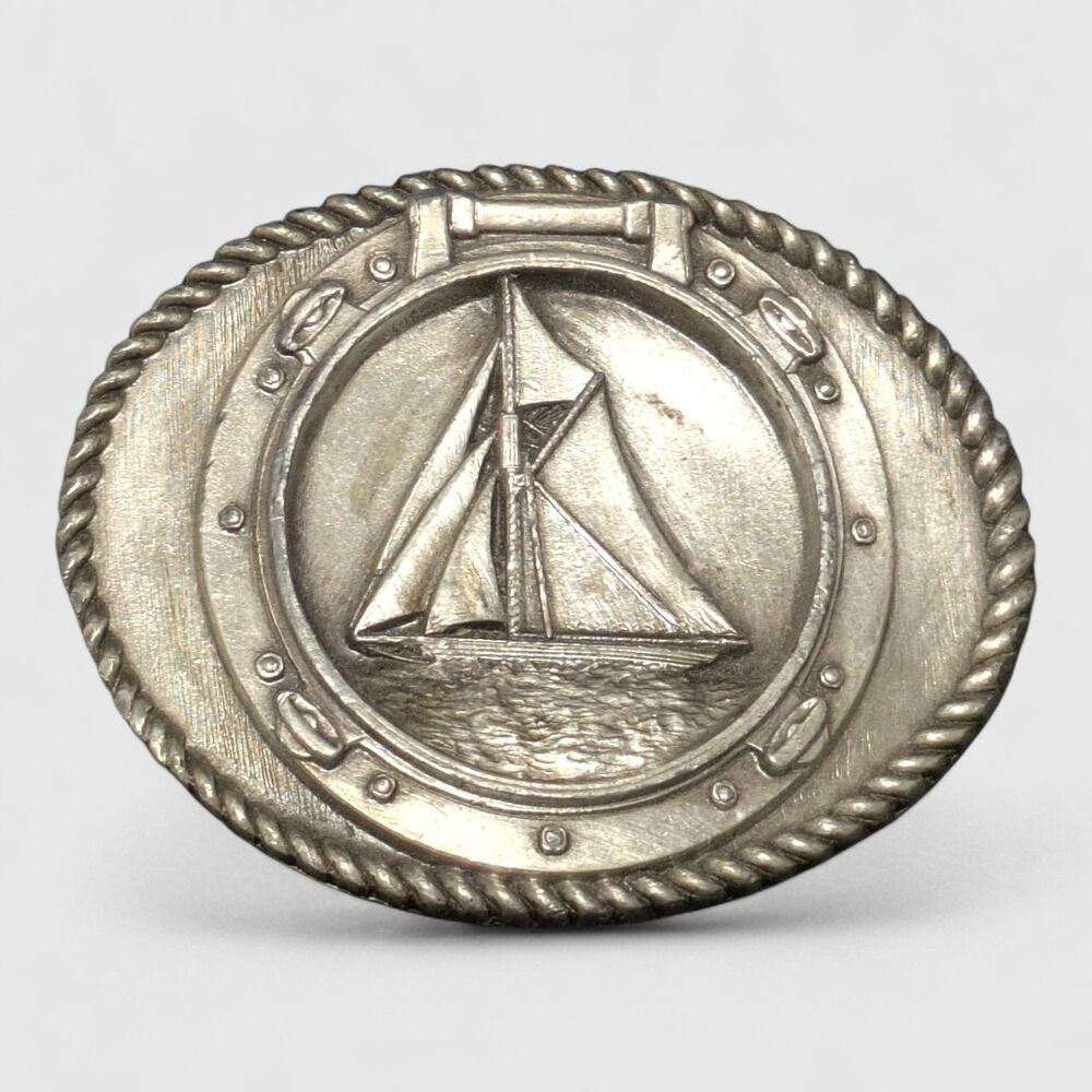 SAILING BELT BUCKLE ~PORTHOLE & SAILBOAT~ GREAT DETAIL VINTAGE 1986 SISKIYOU
